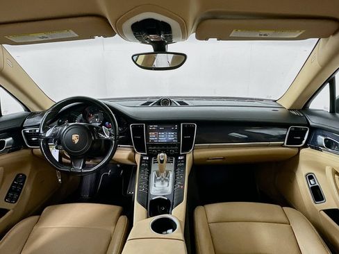 Used 2013 Porsche Panamera RWD image 3