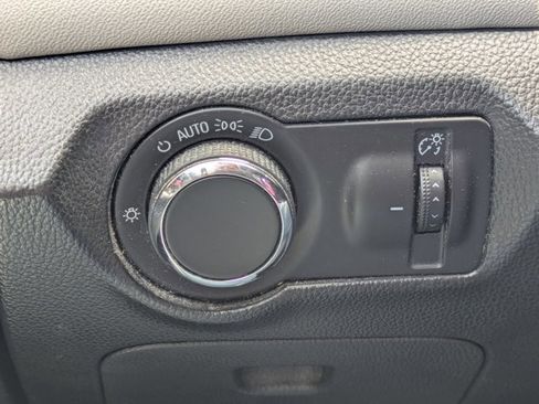 Used 2016 Chevrolet Cruze LS FWD image 20