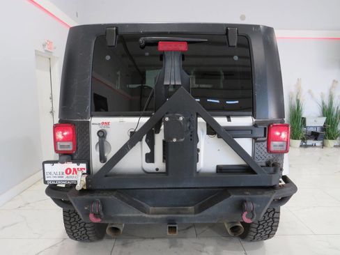 Used 2009 Jeep Wrangler Sahara w/ Trailer Tow Group image 4