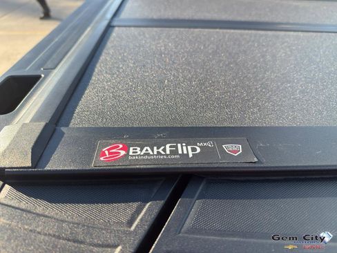 Used 2021 GMC Sierra 1500 AT4 w/ AT4 Premium Package image 9