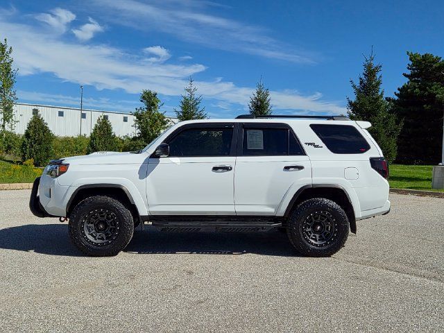 Used 2023 Toyota 4Runner TRD Off-Road AWD/4WD image 9