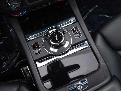 Certified 2017 Rolls-Royce Ghost image 35