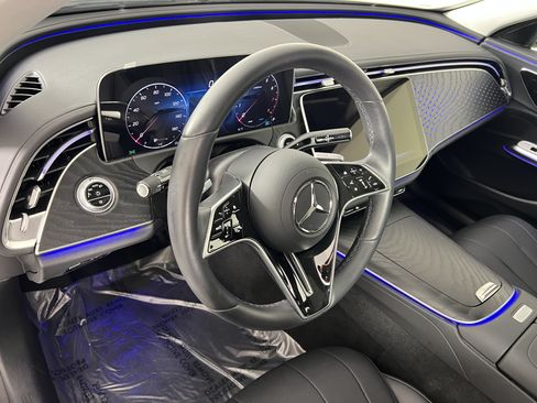 Certified 2024 Mercedes-Benz E 350 4MATIC Sedan image 17