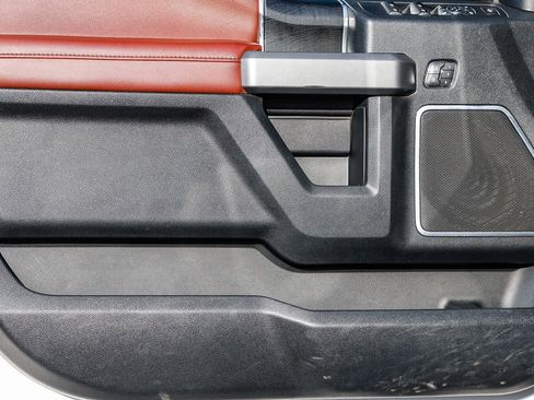 Used 2019 Ford F350 Platinum w/ Platinum Ultimate Package image 21