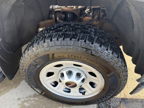 Used 2017 GMC Sierra 3500 4x4 Regular Cab image 28