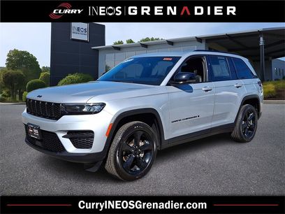 Used 2023 Jeep Grand Cherokee Altitude