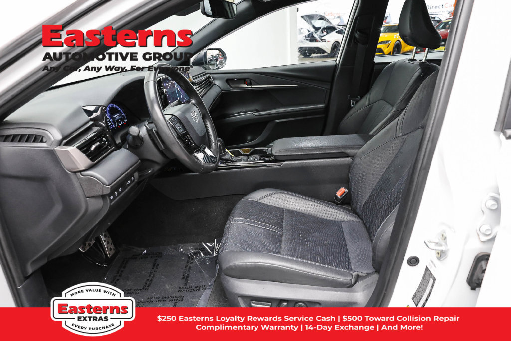 Used 2025 Toyota Camry XSE AWD/4WD image 15