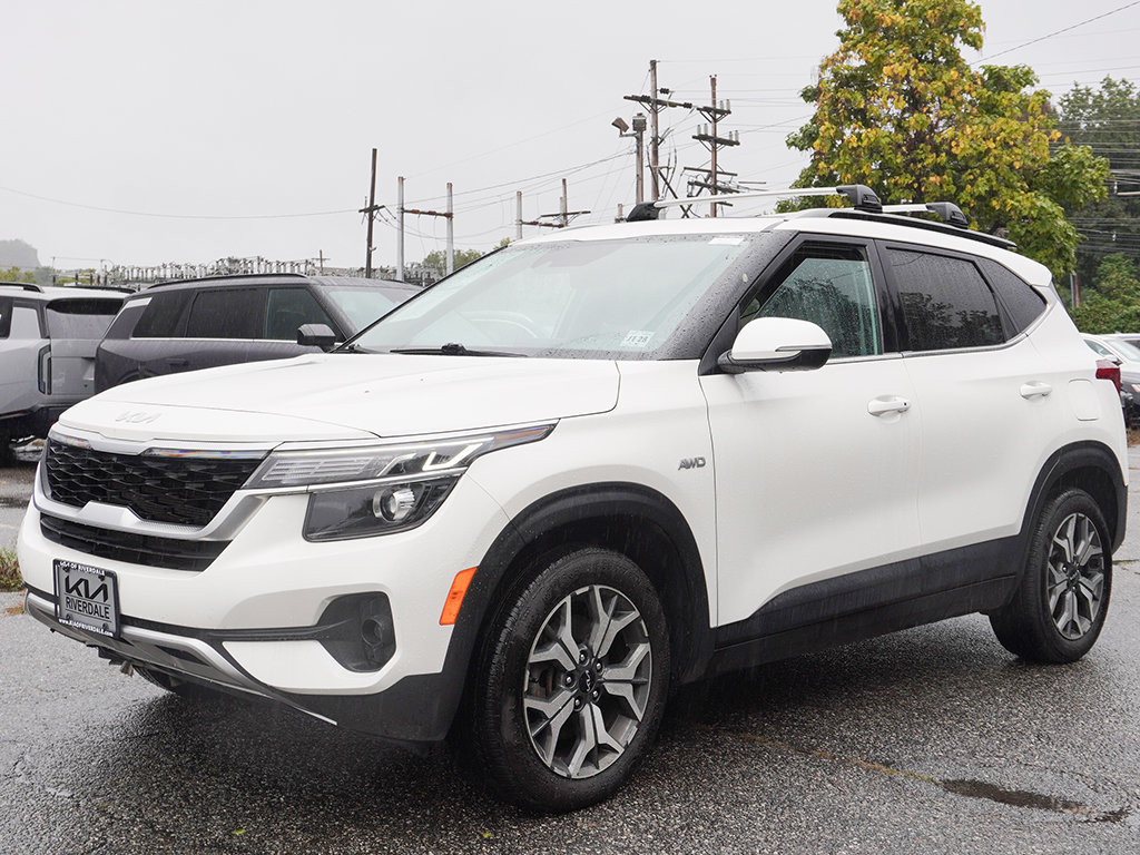 Used 2023 Kia Seltos EX AWD/4WD image 9