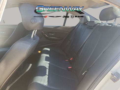 Used 2016 BMW 320i Sedan image 14