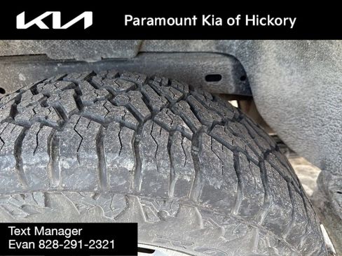 Used 2016 Chevrolet Colorado LT w/ Luxury Package, Chrome image 8