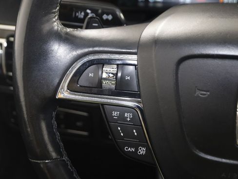 Used 2020 Lincoln Navigator Reserve AWD/4WD image 34