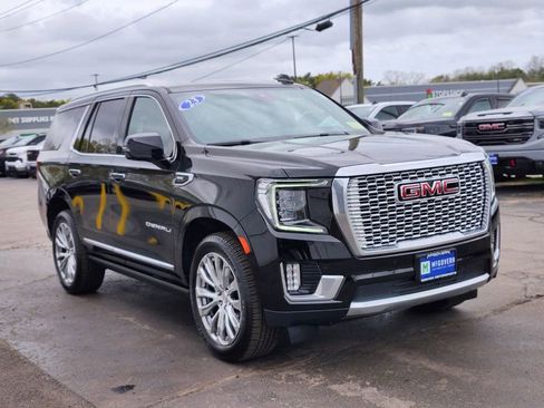 Used 2023 GMC Yukon Denali w/ LPO, Floor Liner Package AWD/4WD image 7