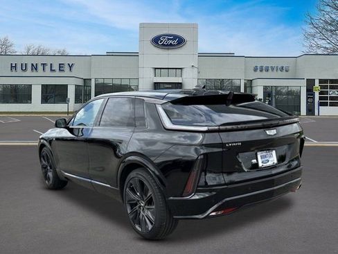 Used 2024 Cadillac Lyriq Sport AWD/4WD image 5