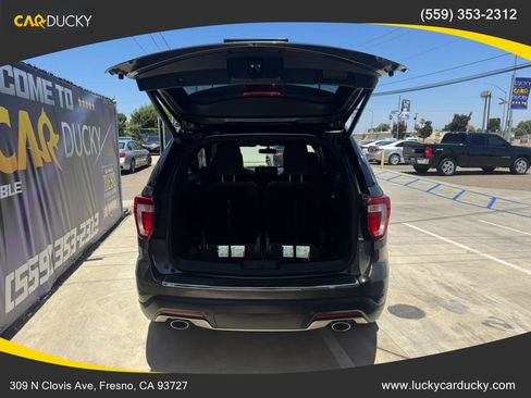Used 2018 Ford Explorer XLT w/ Equipment Group 202A FWD image 22