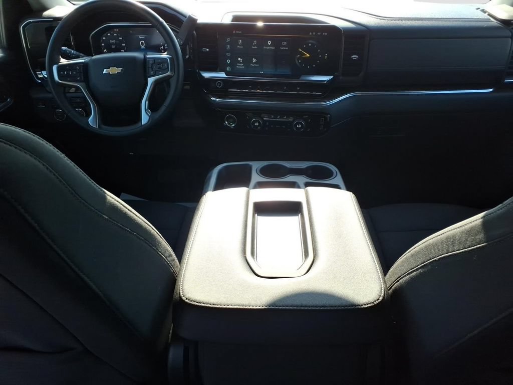 Used 2024 Chevrolet Silverado 1500 LT AWD/4WD image 16