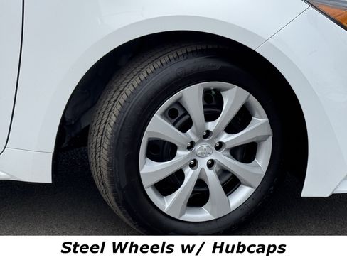 Used 2024 Toyota Corolla LE image 14