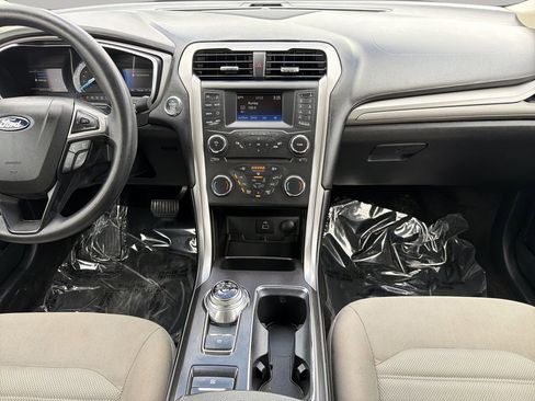 Used 2017 Ford Fusion S FWD image 14