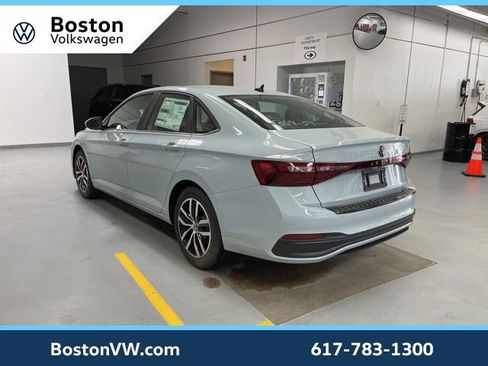 New 2026 Volkswagen Jetta SE FWD image 2