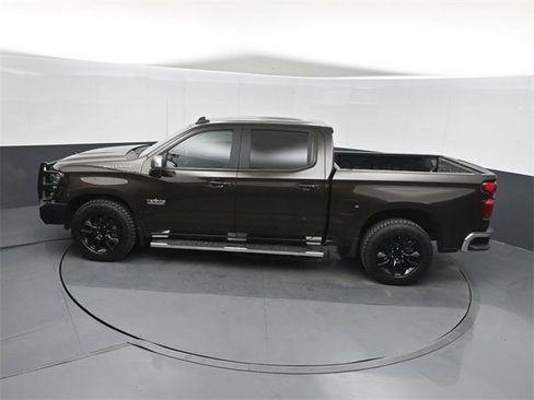 Used 2019 Chevrolet Silverado 1500 LT w/ Texas Edition image 34