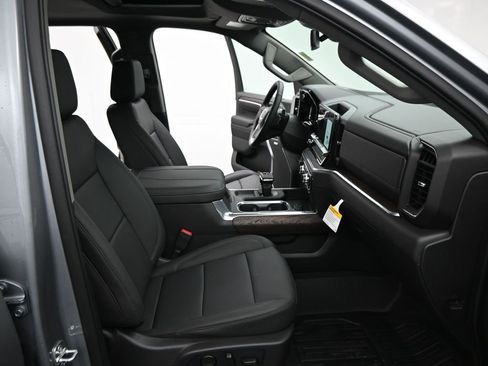 New 2026 GMC Sierra 1500 SLT w/ SLT Premium Plus Package image 24