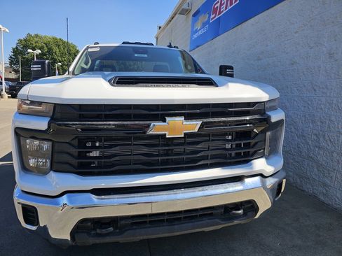 New 2025 Chevrolet Silverado 3500 W/T w/ WT Convenience Package image 3
