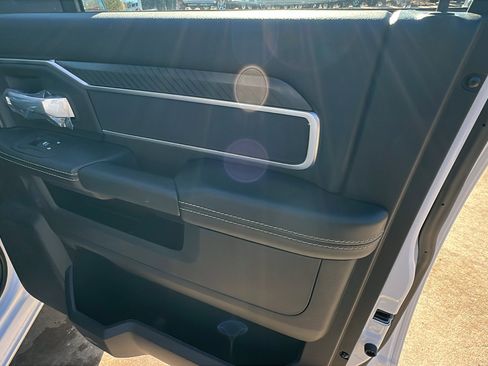 Used 2025 RAM 2500 Big Horn image 17