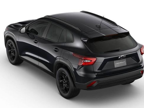 New 2026 Chevrolet Trax LT w/ Midnight Edition FWD image 28