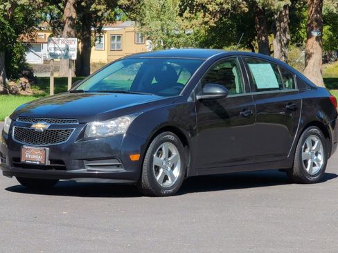 Used 2014 Chevrolet Cruze LT image 9