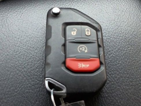 Certified 2019 Jeep Wrangler Unlimited Rubicon image 31