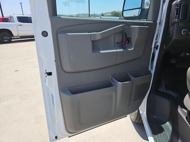 New 2026 Chevrolet Express 2500 Extended w/ Communications Package RWD image 20