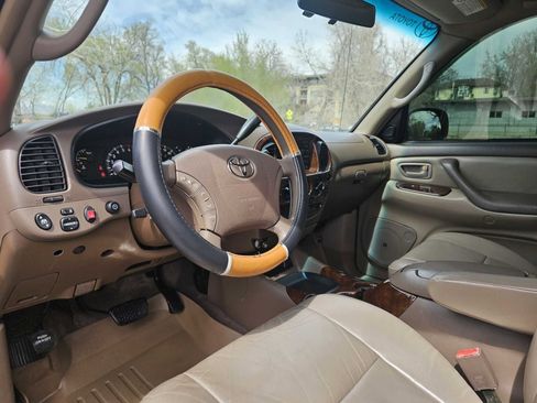 Used 2004 Toyota Tundra Limited image 10