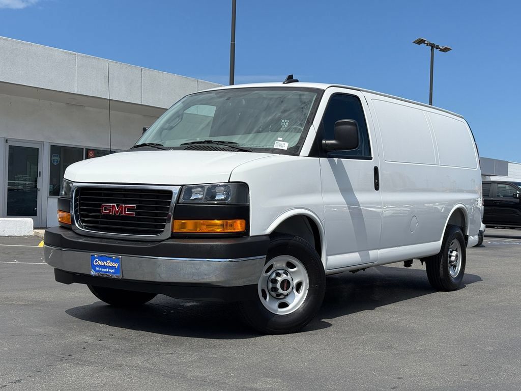 Used 2025 GMC Savana 2500 w/ Driver Convenience Package RWD image 2