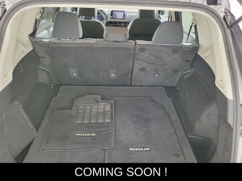 Used 2021 Nissan Rogue S image 15