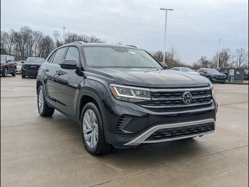 Used 2023 Volkswagen Atlas Cross Sport SE image 5