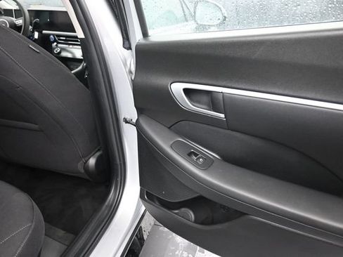 Used 2025 Hyundai Sonata SEL FWD image 23