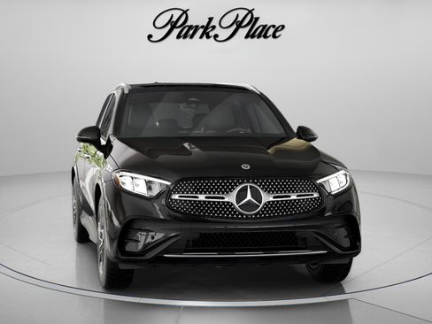 Certified 2025 Mercedes-Benz GLC 300 image 34