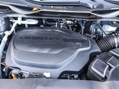 Used 2024 Honda Odyssey Touring image 30