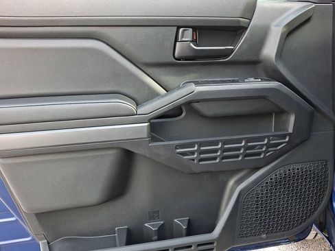 Used 2025 Toyota Tacoma SR5 image 14