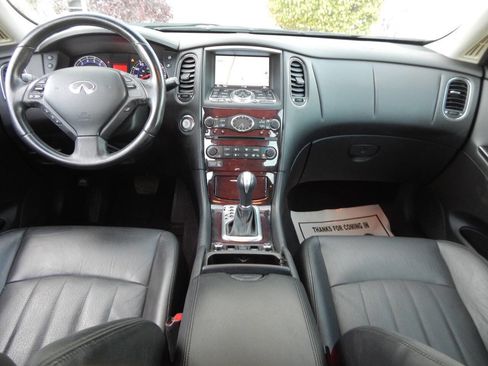 Used 2010 INFINITI EX35 Journey image 2