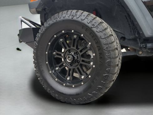 Used 2018 Jeep Wrangler Unlimited Sport S AWD/4WD image 69