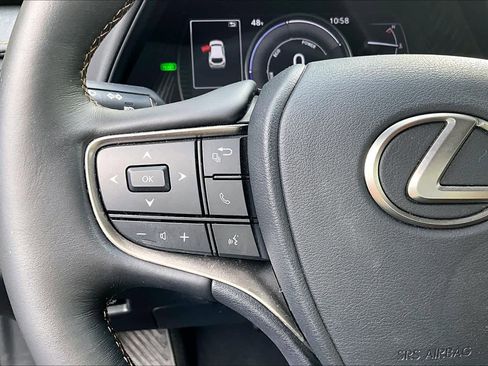 Used 2021 Lexus UX 250h image 24