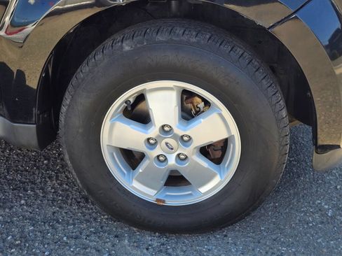 Used 2010 Ford Escape XLT AWD/4WD image 9