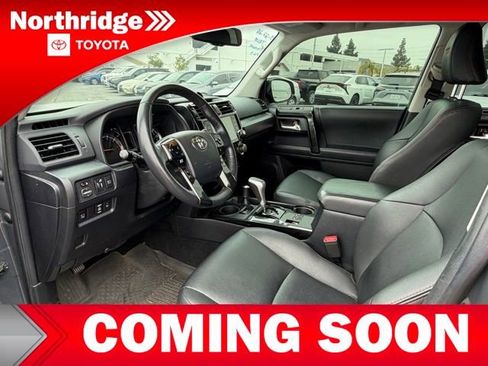Used 2024 Toyota 4Runner TRD Off-Road Premium w/ Off Road Premium Plus Package AWD/4WD image 5