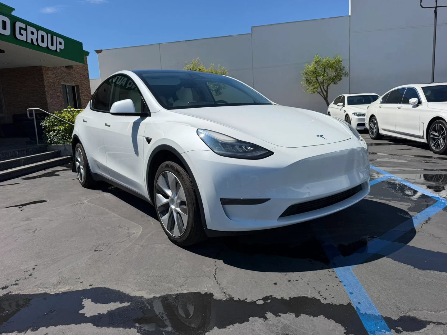 Used 2020 Tesla Model Y Long Range AWD/4WD image 2
