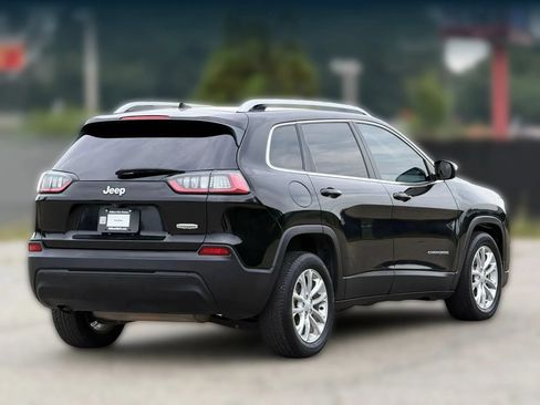 Used 2019 Jeep Cherokee Latitude w/ Popular Appearance Group FWD image 9