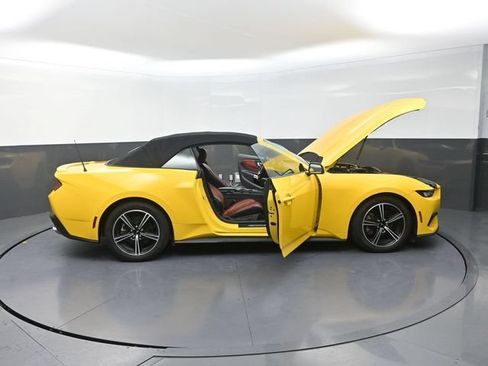 Used 2024 Ford Mustang Premium RWD image 36
