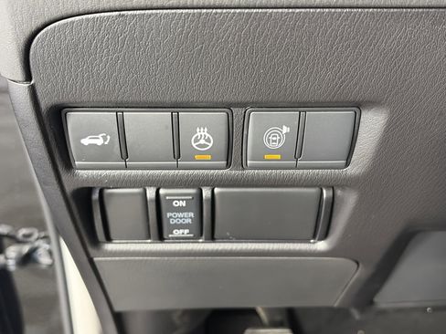 Certified 2024 Nissan Armada SL w/ Captain's Chairs Package AWD/4WD image 33