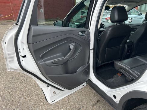 Used 2015 Ford Escape Titanium image 21