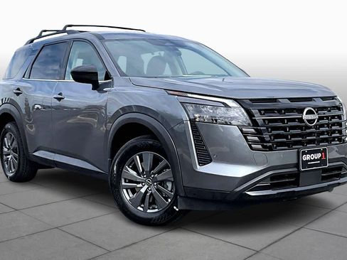 New 2026 Nissan Pathfinder SV image 2