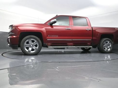 Used 2016 Chevrolet Silverado 1500 LTZ Z71 w/ LTZ Plus Package AWD/4WD image 34